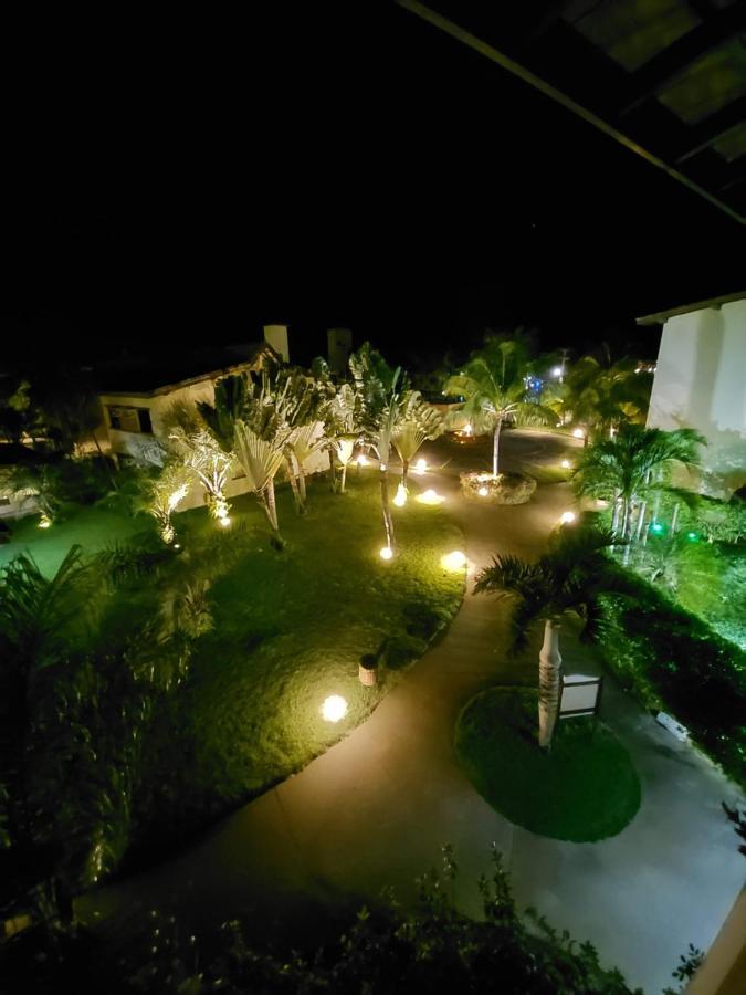 Apartamento Em Guarajuba 200M Da Praia Camacari Exterior photo