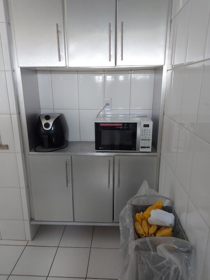Apartamento Em Guarajuba 200M Da Praia Camacari Exterior photo